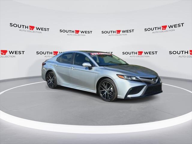2024 toyota camry se