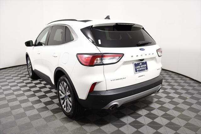 2022 ford escape titanium