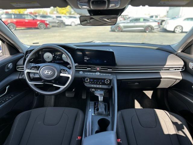2024 hyundai elantra sel