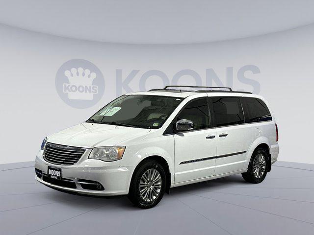 2016 chrysler town & country touring-l
