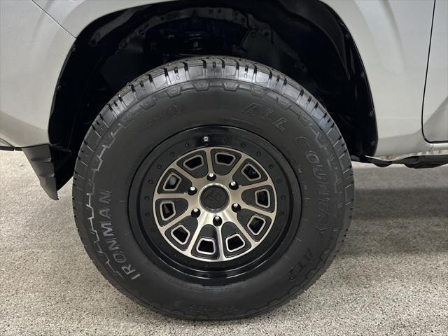 2022 toyota tacoma sr5