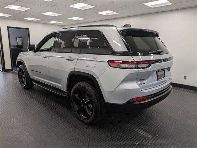2023 jeep grand cherokee altitude