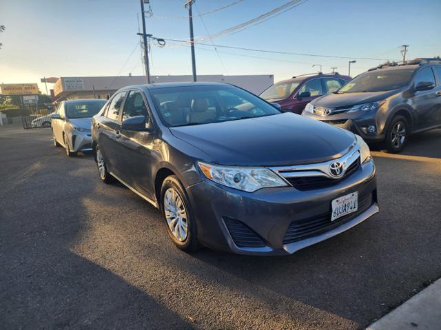 2012 toyota camry le