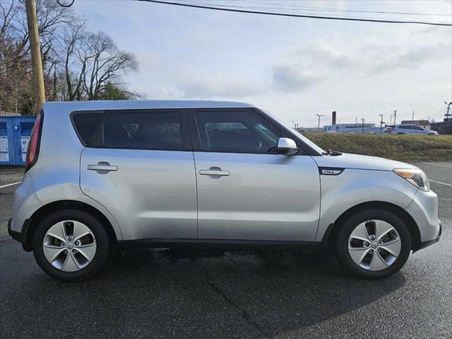 2015 kia soul base