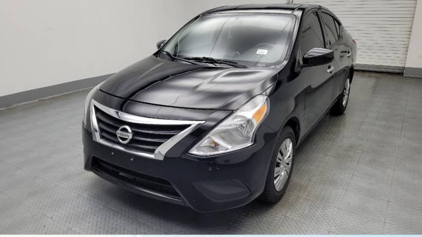 2018 nissan versa sv