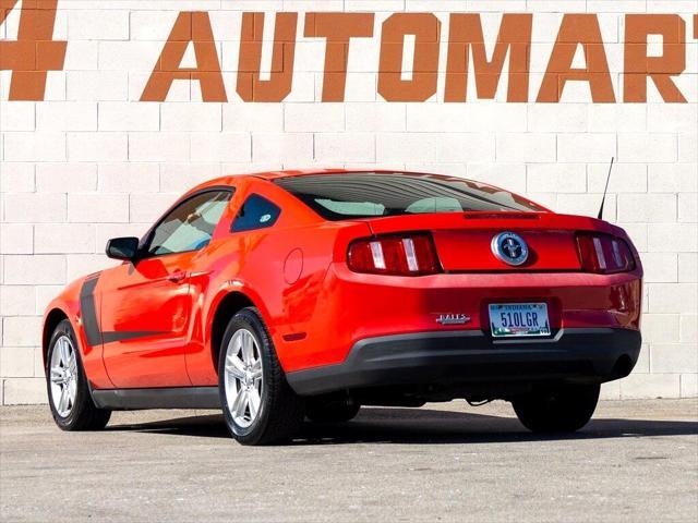 2010 ford mustang base