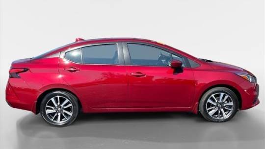 2022 nissan versa sv
