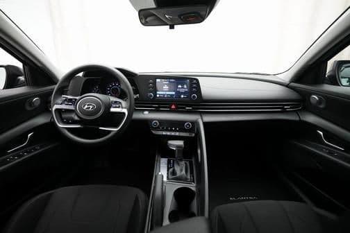 2022 hyundai elantra sel in grand rapids, michigan