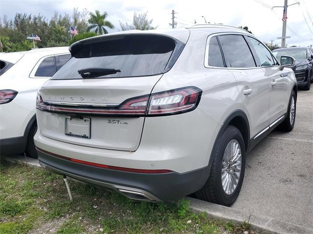 2019 lincoln nautilus standard