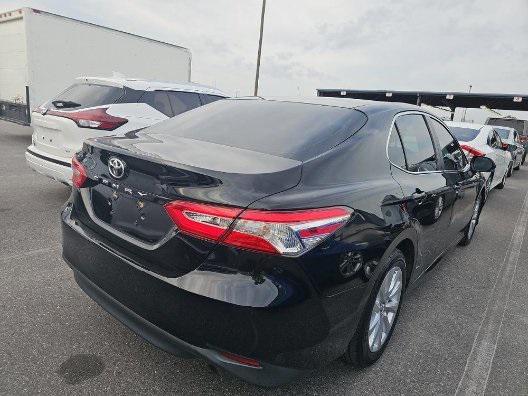 2018 toyota camry l