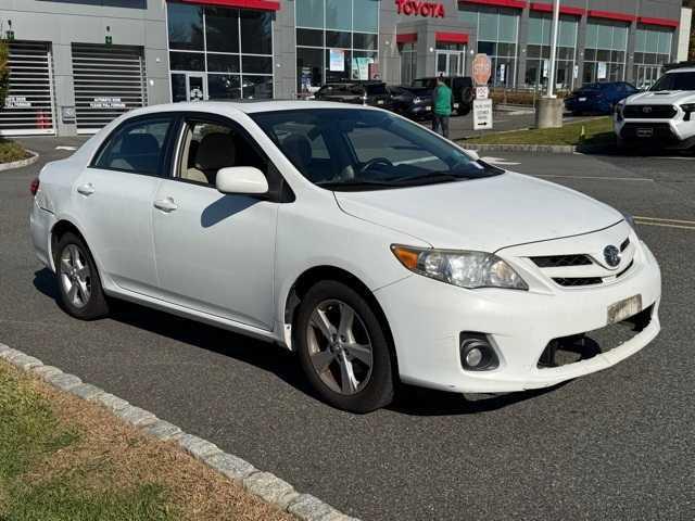 2012 toyota corolla le