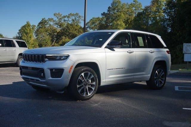 2022 jeep grand cherokee overland in indian springs, alabama