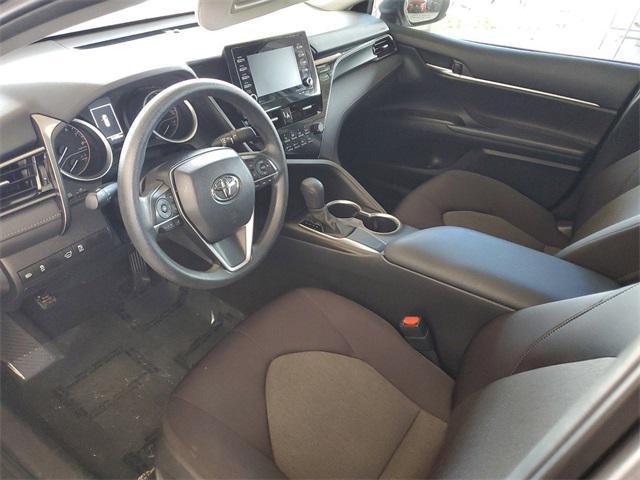 2021 toyota camry le
