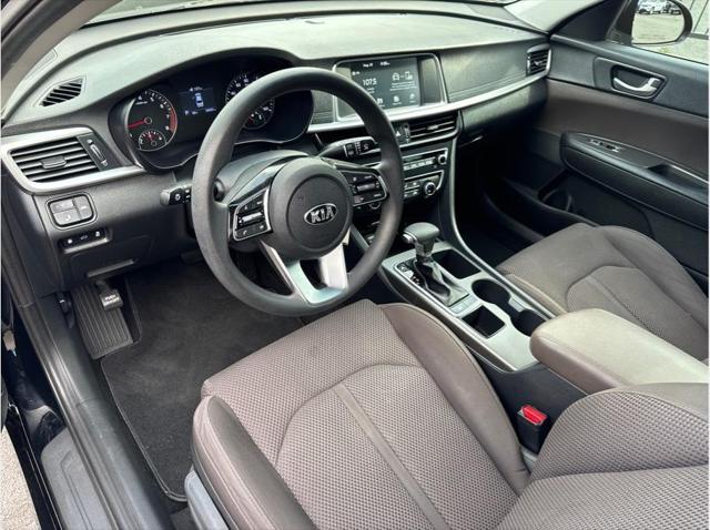 2020 kia optima lx
