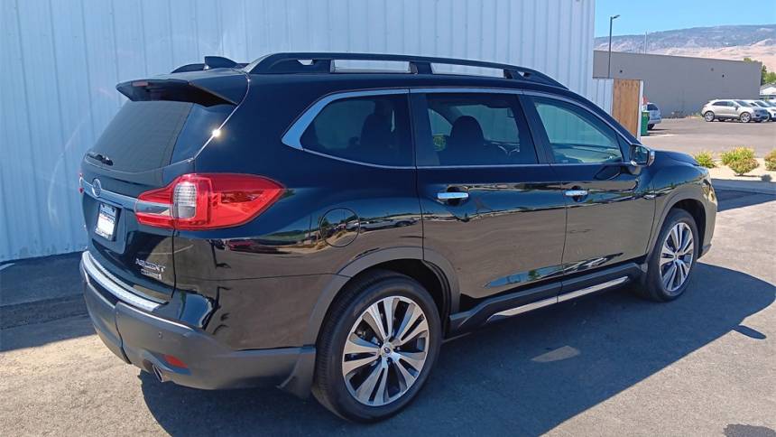 2022 subaru ascent touring