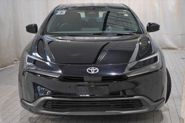 2023 toyota prius le