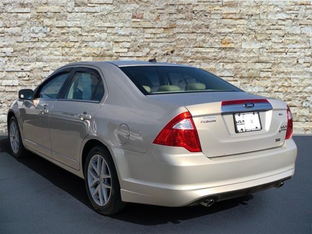 2010 ford fusion sel