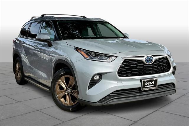 2022 toyota highlander hybrid xle