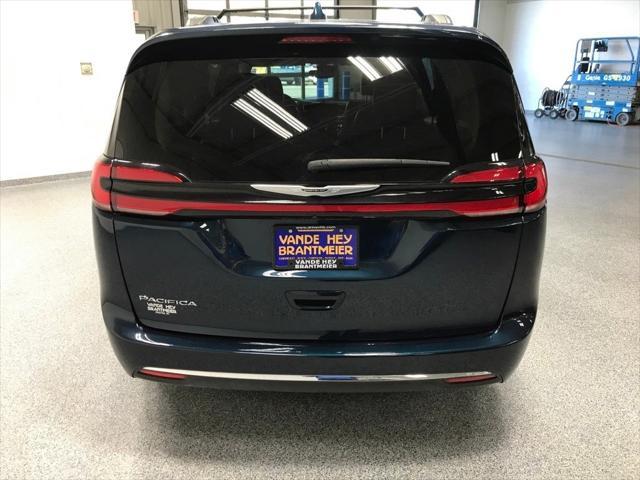 2022 chrysler pacifica touring l
