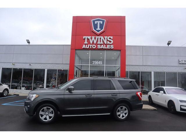 2019 ford expedition xlt