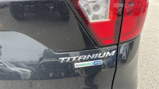 2019 ford escape titanium