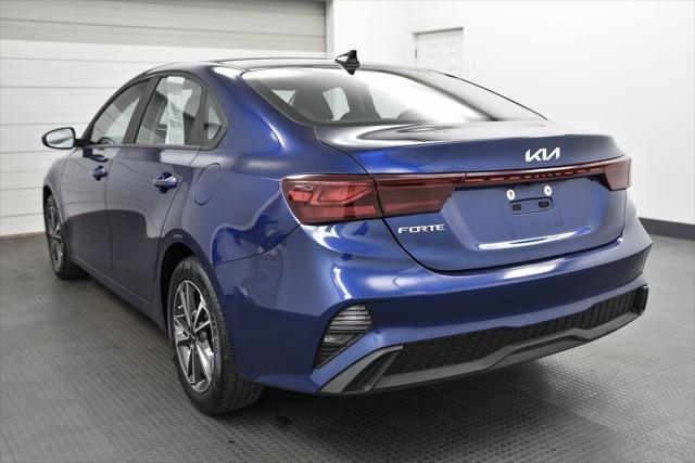 2022 kia forte lxs