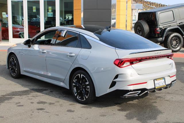 2022 kia k5 gt-line