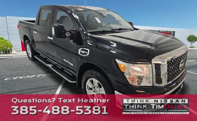 2017 nissan titan sv