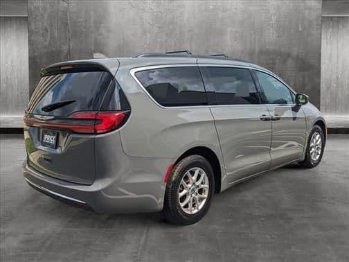 2022 chrysler pacifica touring-l in charlotte, north carolina