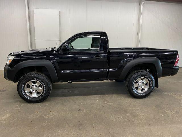 2014 toyota tacoma base