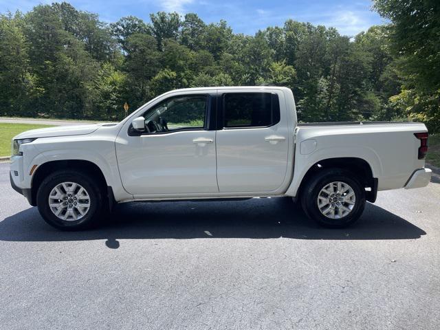 2022 nissan frontier sv