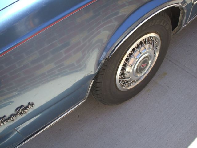 vintage 1988 oldsmobile 98 regency 4 door sedan low mileage great shape classic
