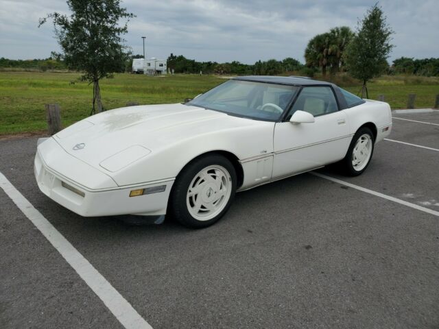 1988 chevrolet corvette 35th anniversary # 1277 of 2050