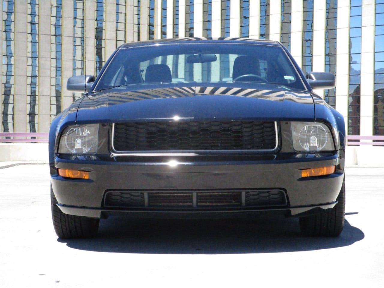 2008 ford mustang