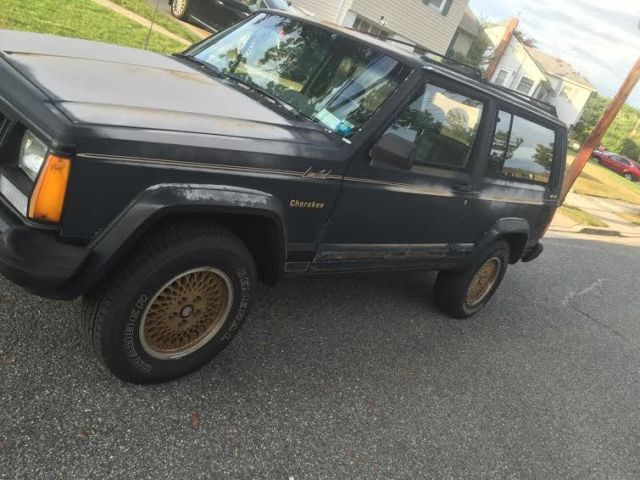 1989 jeep cherokee limited sport utility 2-door 4.0l