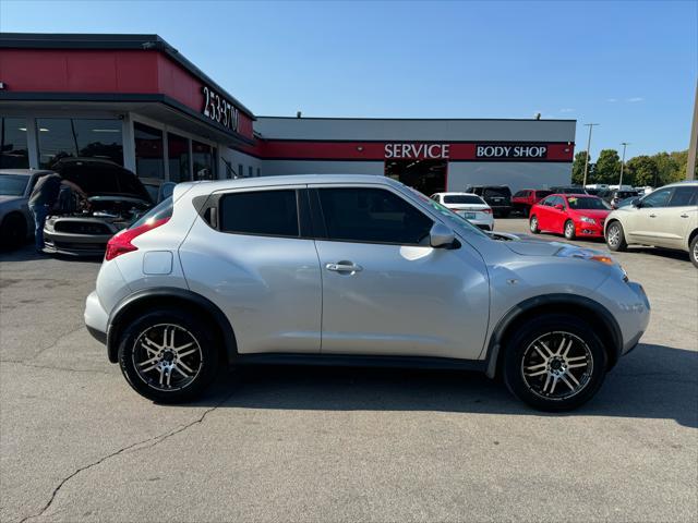 2013 nissan juke sv