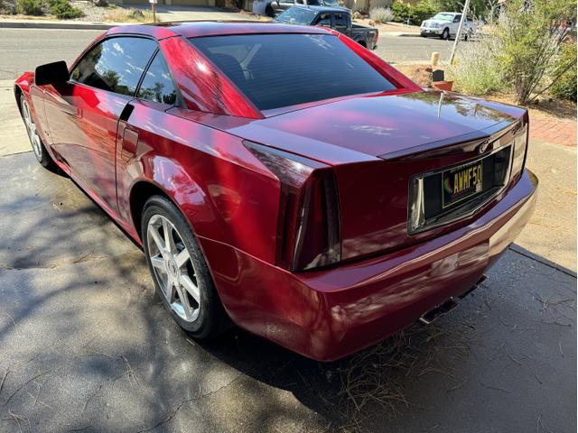 2004 cadillac xlr base
