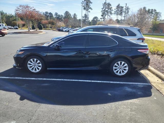 2018 toyota camry le