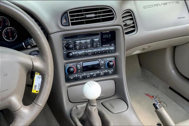 2003 chevrolet corvette base