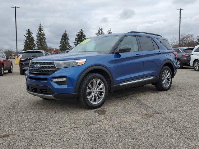 2022 ford explorer xlt