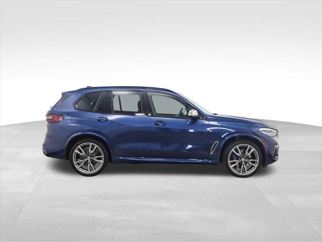 2022 bmw x5 m50i