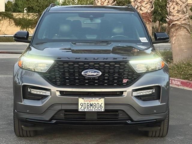 2022 ford explorer st