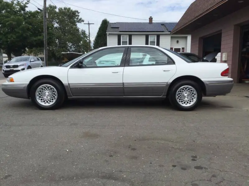 1994 chrysler concorde 4dr sedan automatic 4-speed fwd v6 3.5l gasoline white