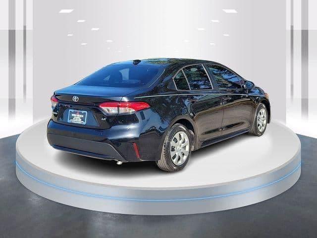 2021 toyota corolla le in gifford, florida