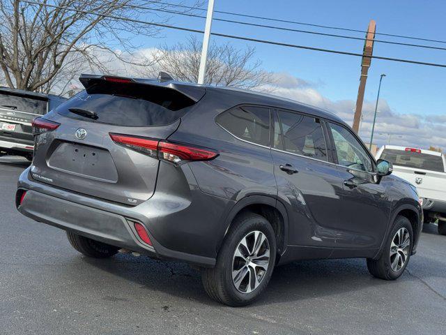 2021 toyota highlander xle