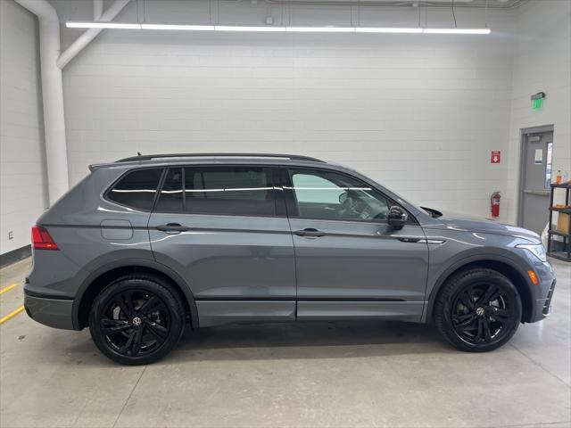 2023 volkswagen tiguan 2.0t se r-line black