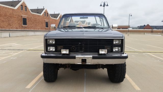 1987 chevrolet blazer k5 lifted 4x4 custom roof and rollcage !!!