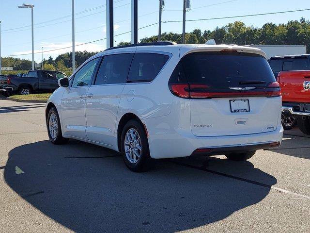 2022 chrysler pacifica touring-l