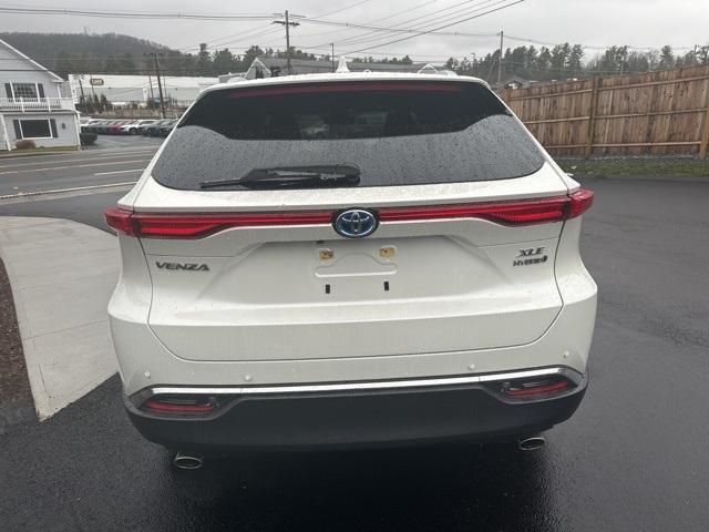 2021 toyota venza xle