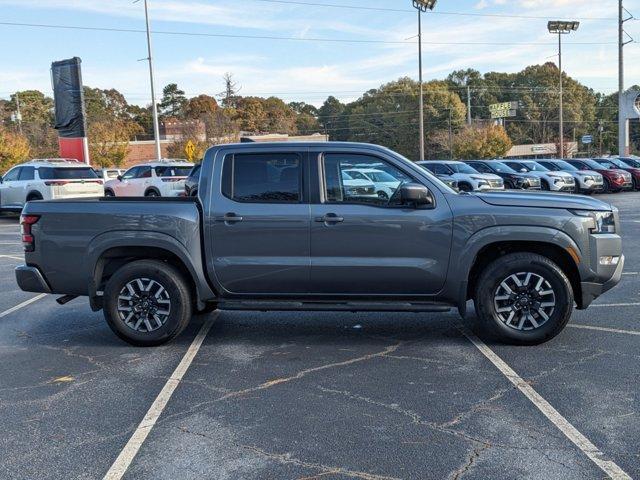 2022 nissan frontier sv